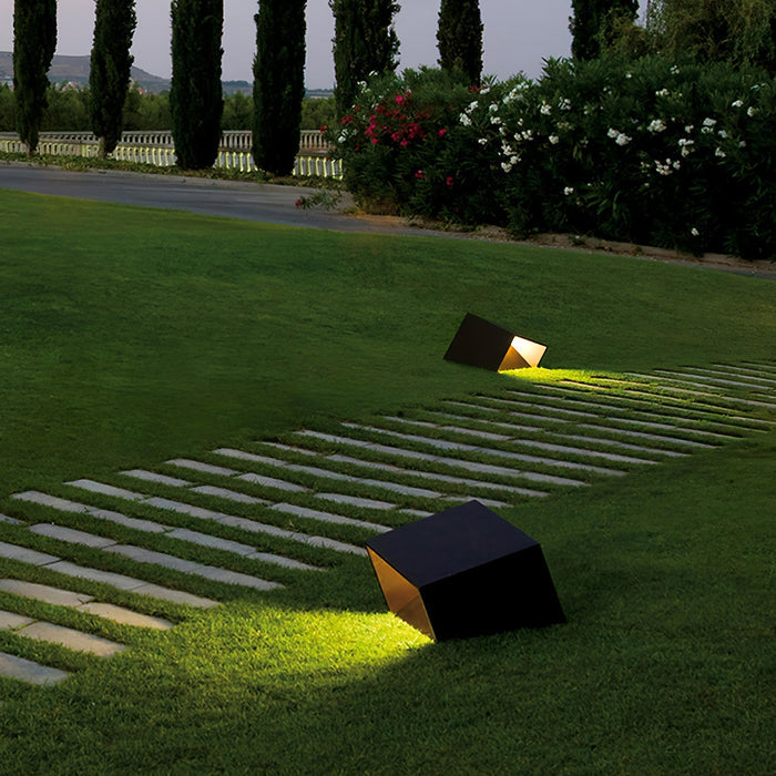 SolarCube - Moderne Zonneverlichting voor de Tuin – Kubusvormige LED Buitenlamp met Warm Wit Licht