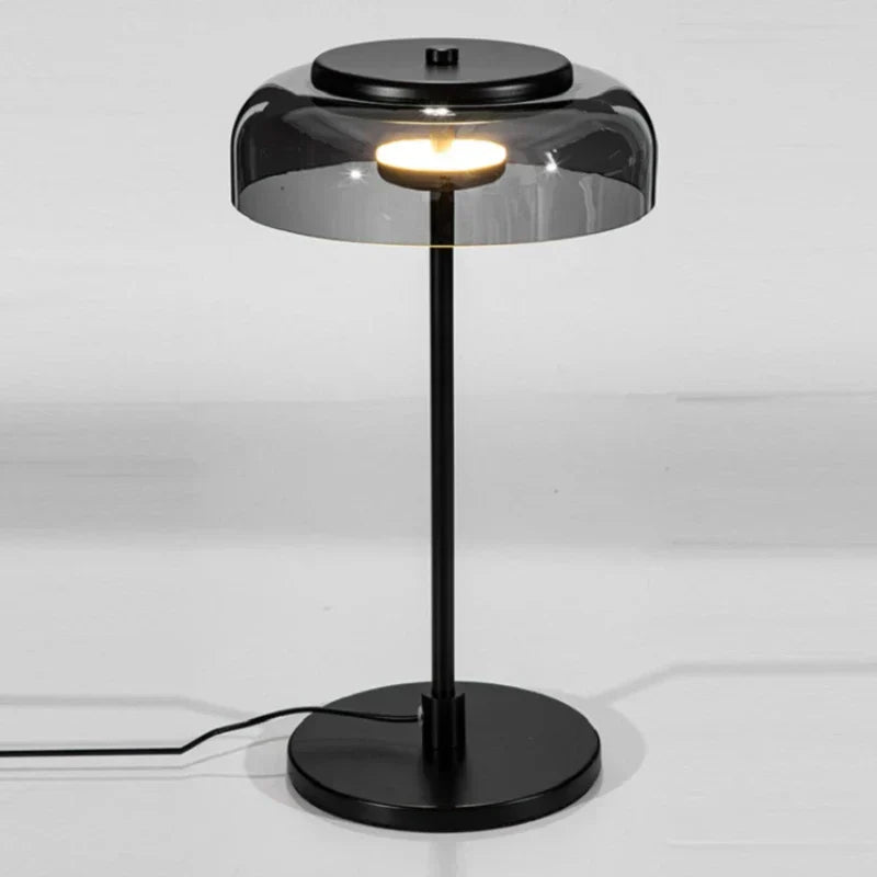 LumiGlow – Postmodern LED Tafellamp met Glazen Kap voor Stijlvolle Verlichting