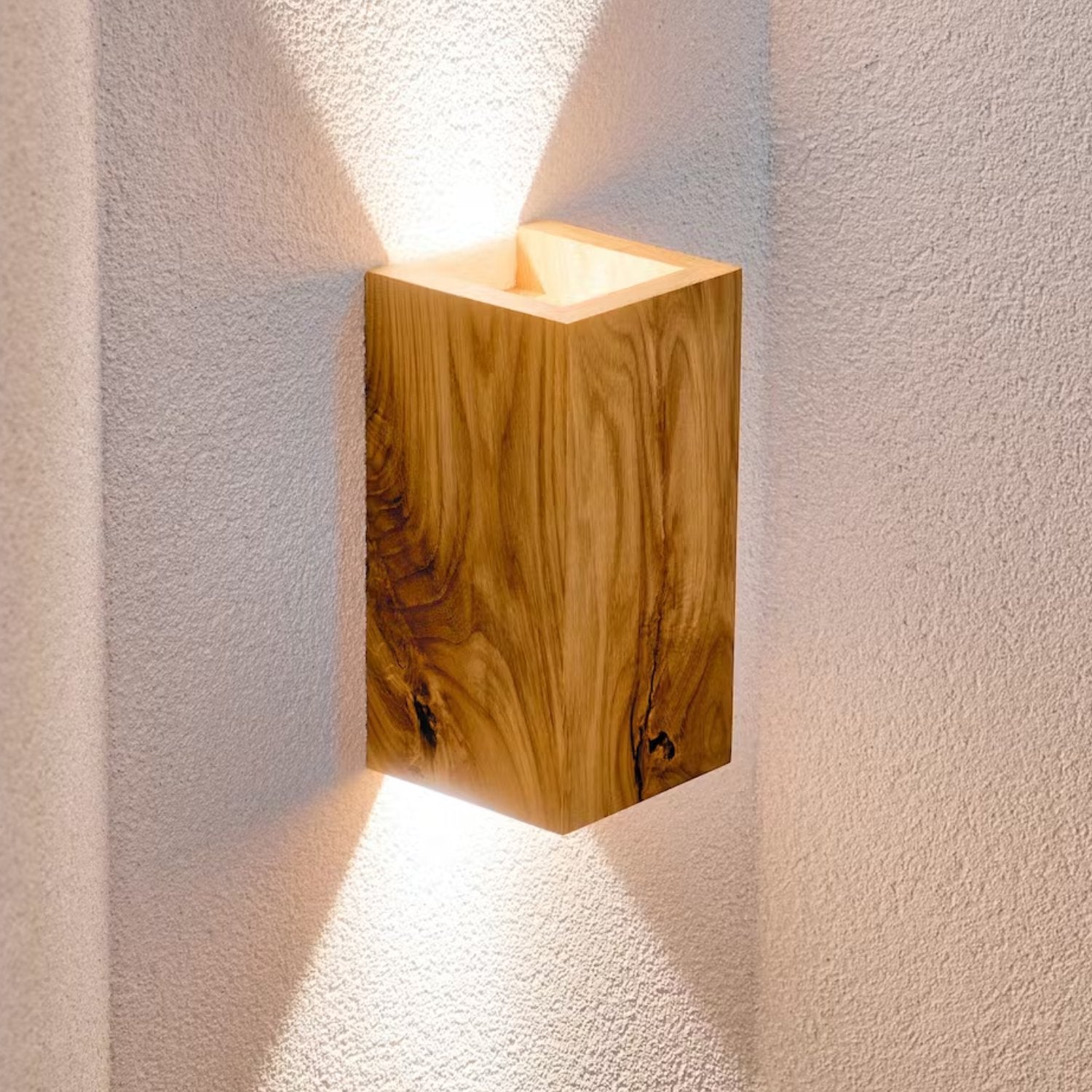 NordicGlow – Lámpara de Pared Rústica de Madera con Iluminación LED para Salón y Dormitorio