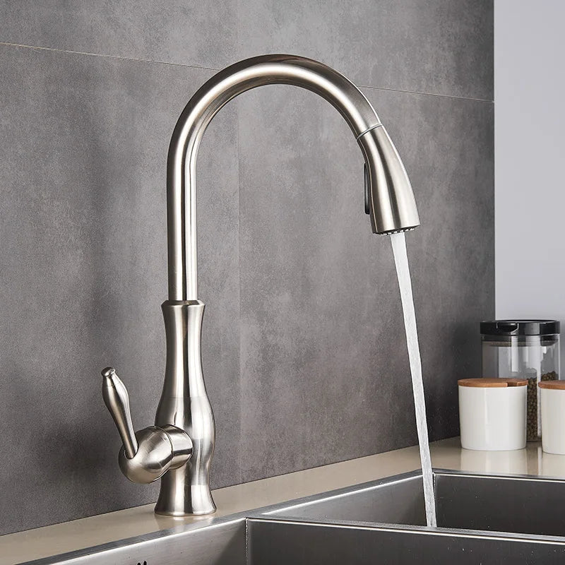 GoldFlow – Rubinetto da cucina dorato