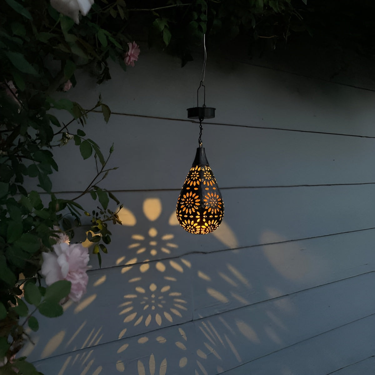 ShadowArt - Solar Energy Waterproof Hollow Outdoor Lamp