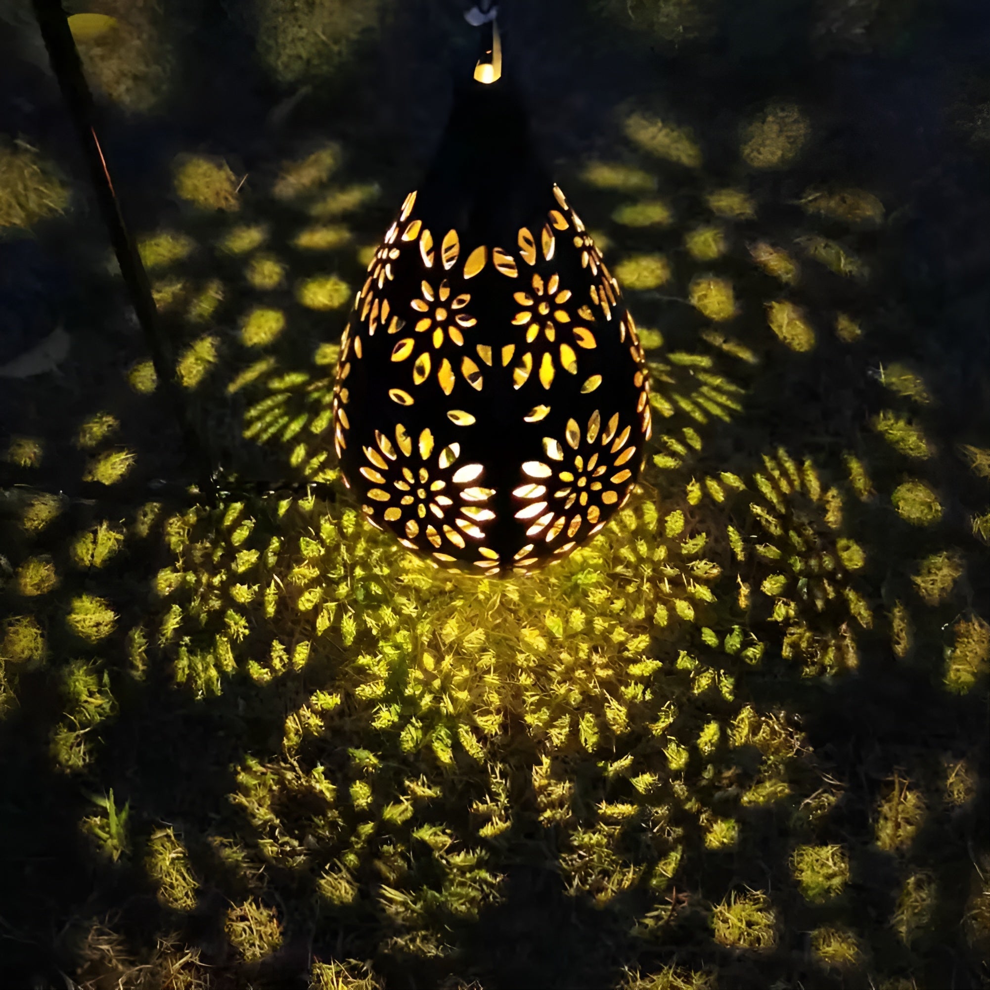 ShadowArt - Solar Energy Waterproof Hollow Outdoor Lamp