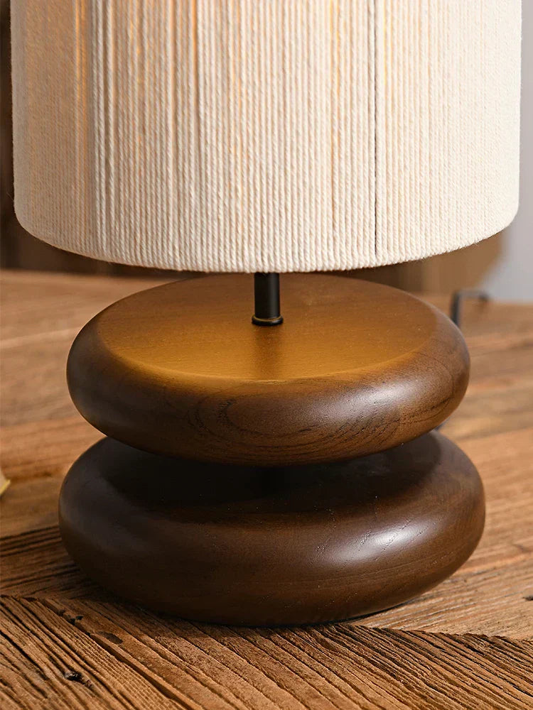RusticGlow - Walnoothouten Tafellamp met Linnen Kap – Natuurlijke Verlichting voor Woon- en Slaapkamer