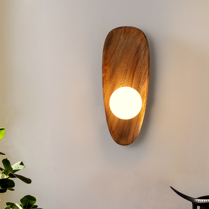 WoodGlo – Minimalist Wall Lamp Made of Solid Wood with LED Lighting