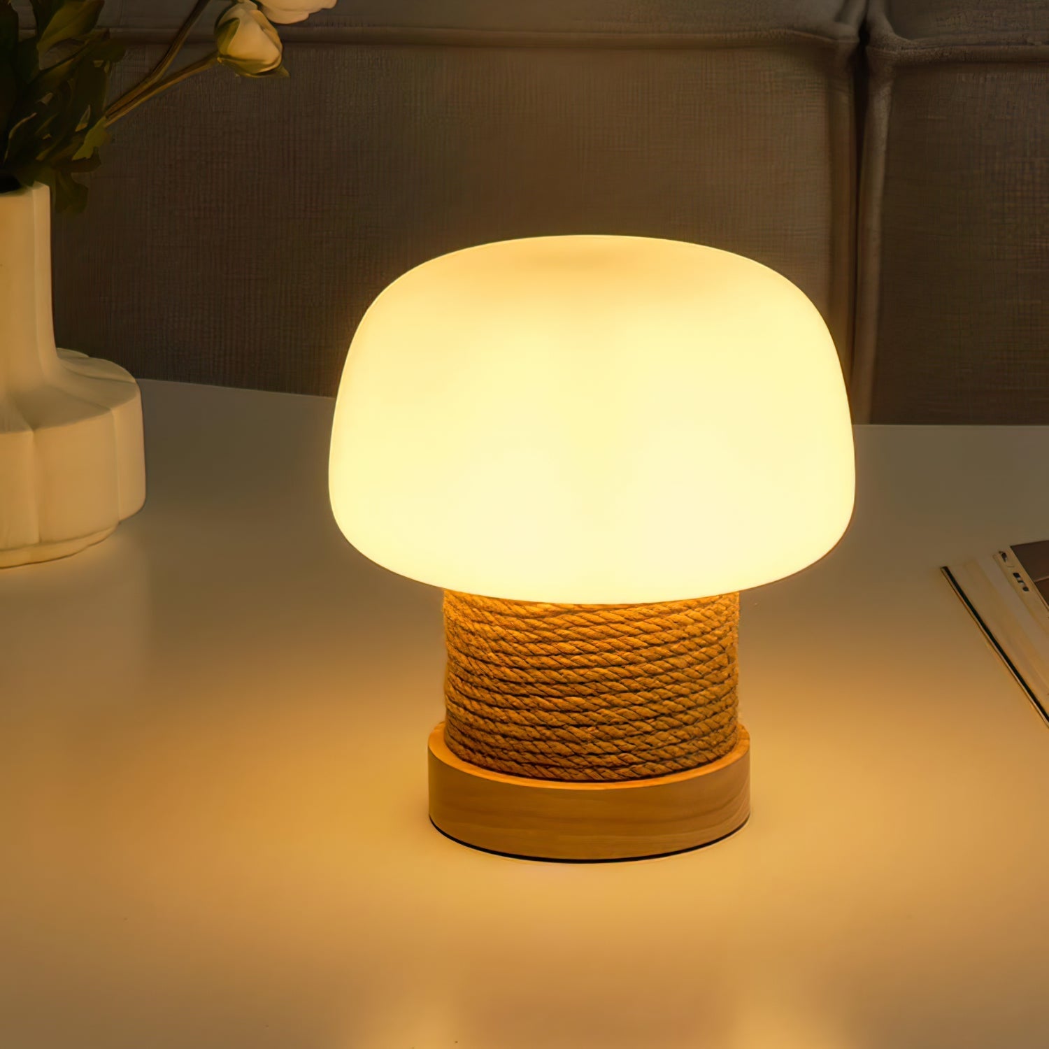 LumiWood - Moderne Tafellamp met Houten Basis