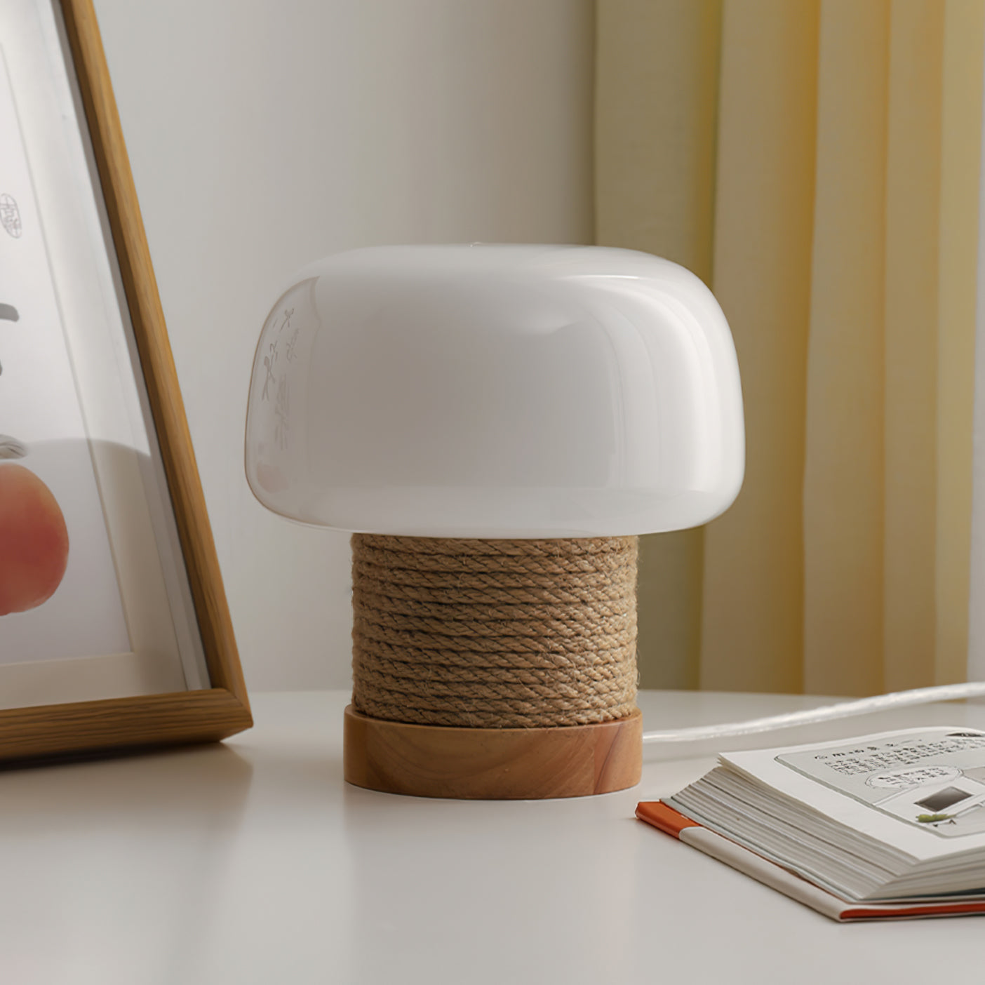 LumiWood - Moderne Tafellamp met Houten Basis