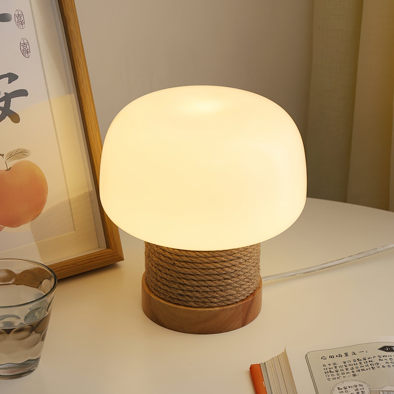 LumiWood - Moderne Tafellamp met Houten Basis