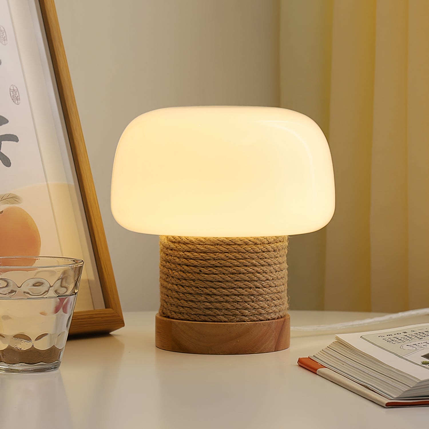 LumiWood - Moderne Tafellamp met Houten Basis