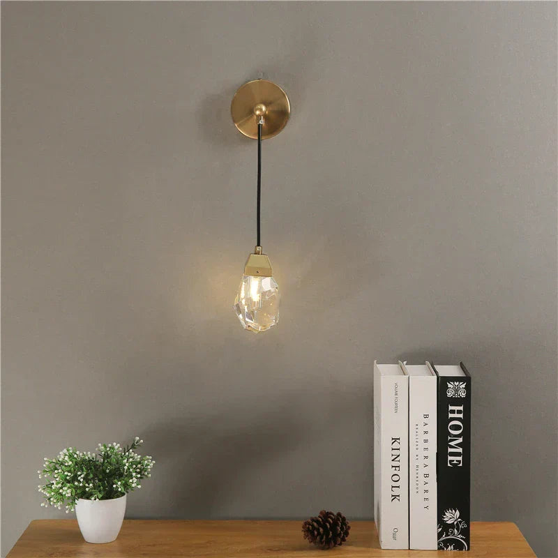 CrystalGlow - Moderne Kristallen Wandlamp in Minimalistisch Design