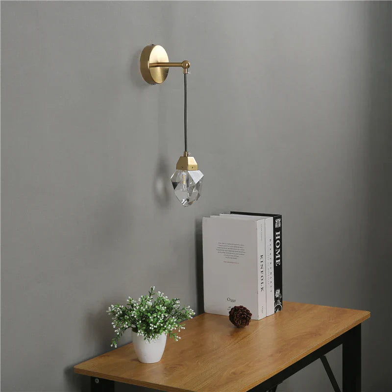 CrystalGlow - Moderne Kristallen Wandlamp in Minimalistisch Design