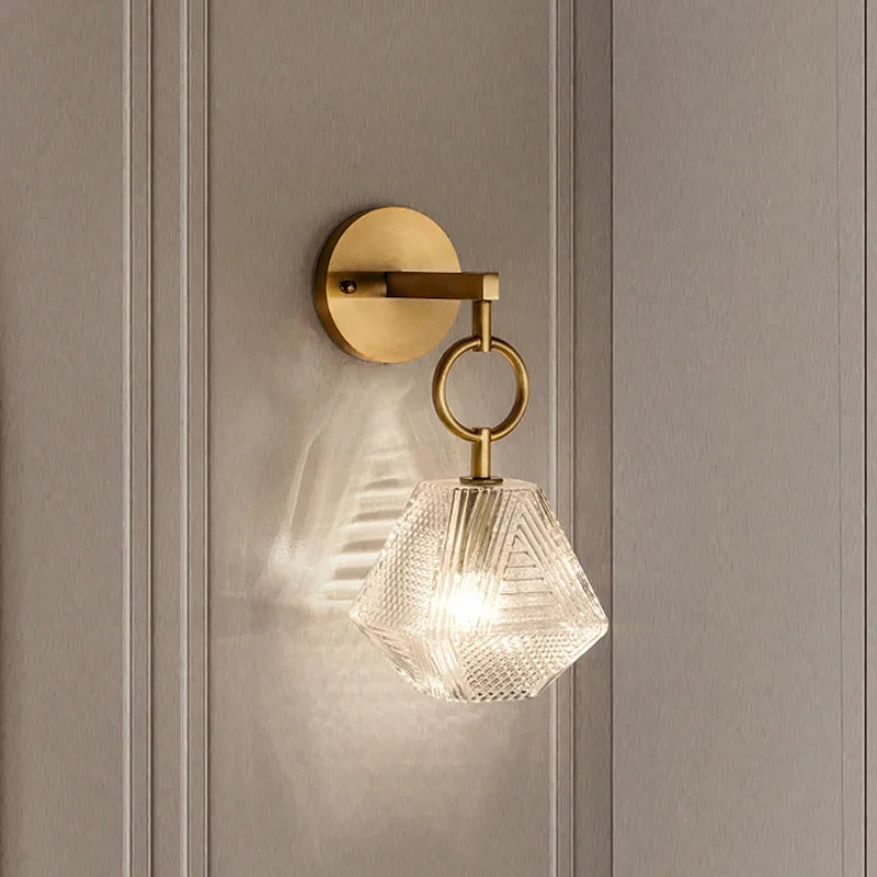 BrassGlow - Moderne Glazen Wandlamp in Vintage Stijl