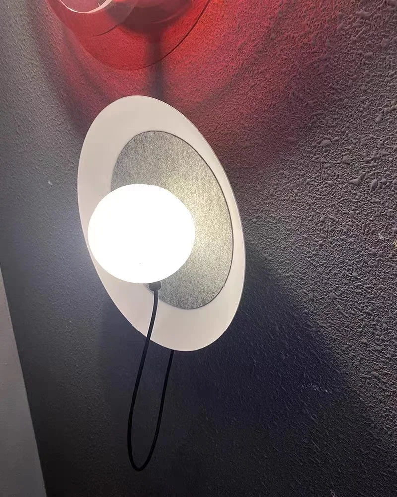 FrostyLuxe – Lampada da parete LED scandinava per un'illuminazione elegante