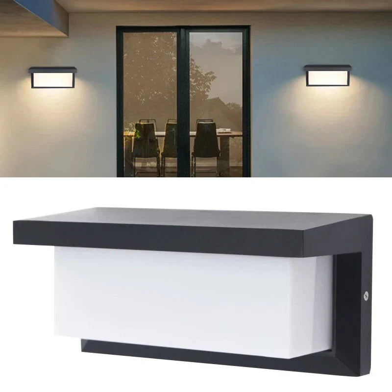 AquaLuxe - Lámpara LED Exterior Impermeable y Duradera