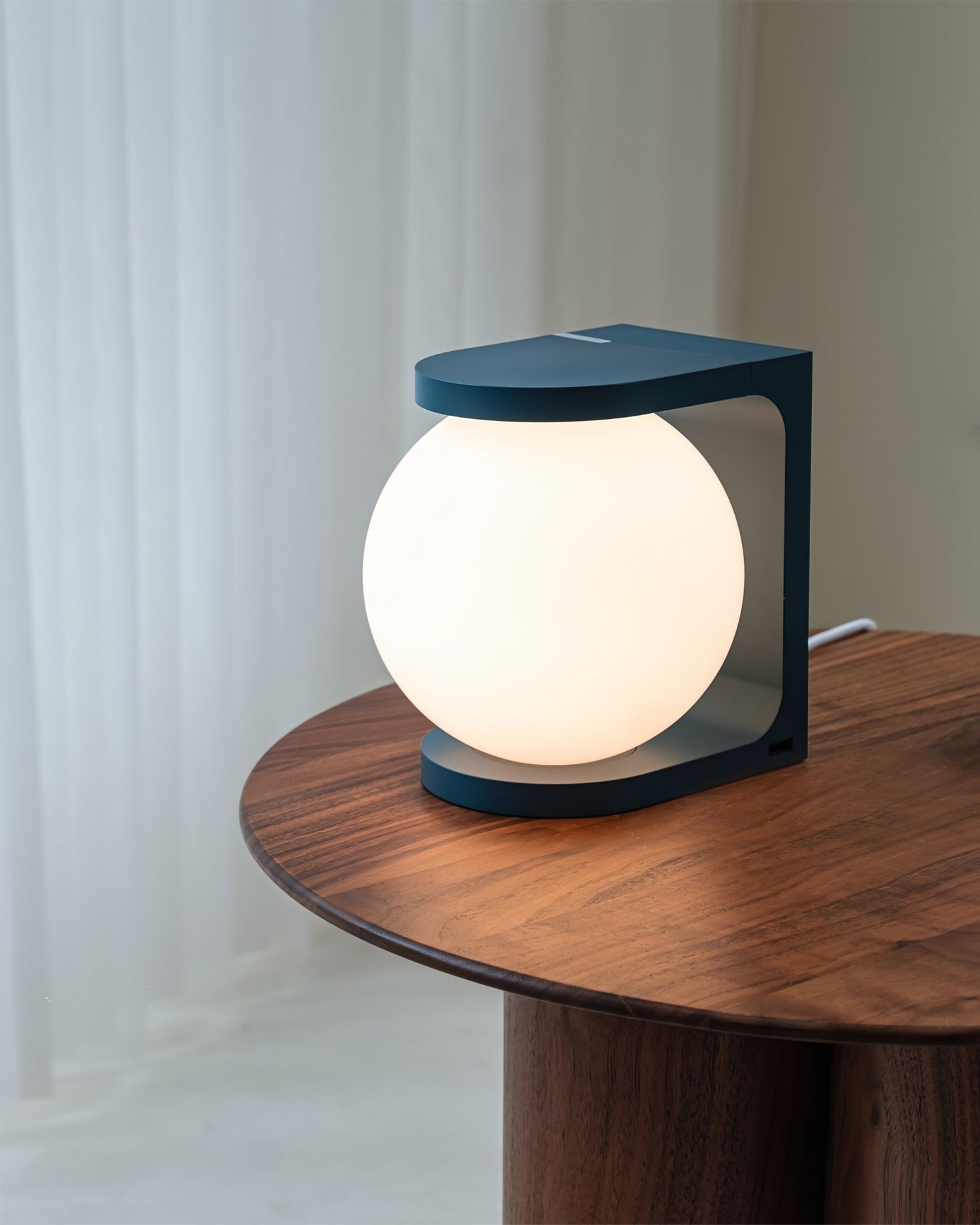LumiCharge - Draadloze Oplaadbare LED Tafellamp met Boekensteun