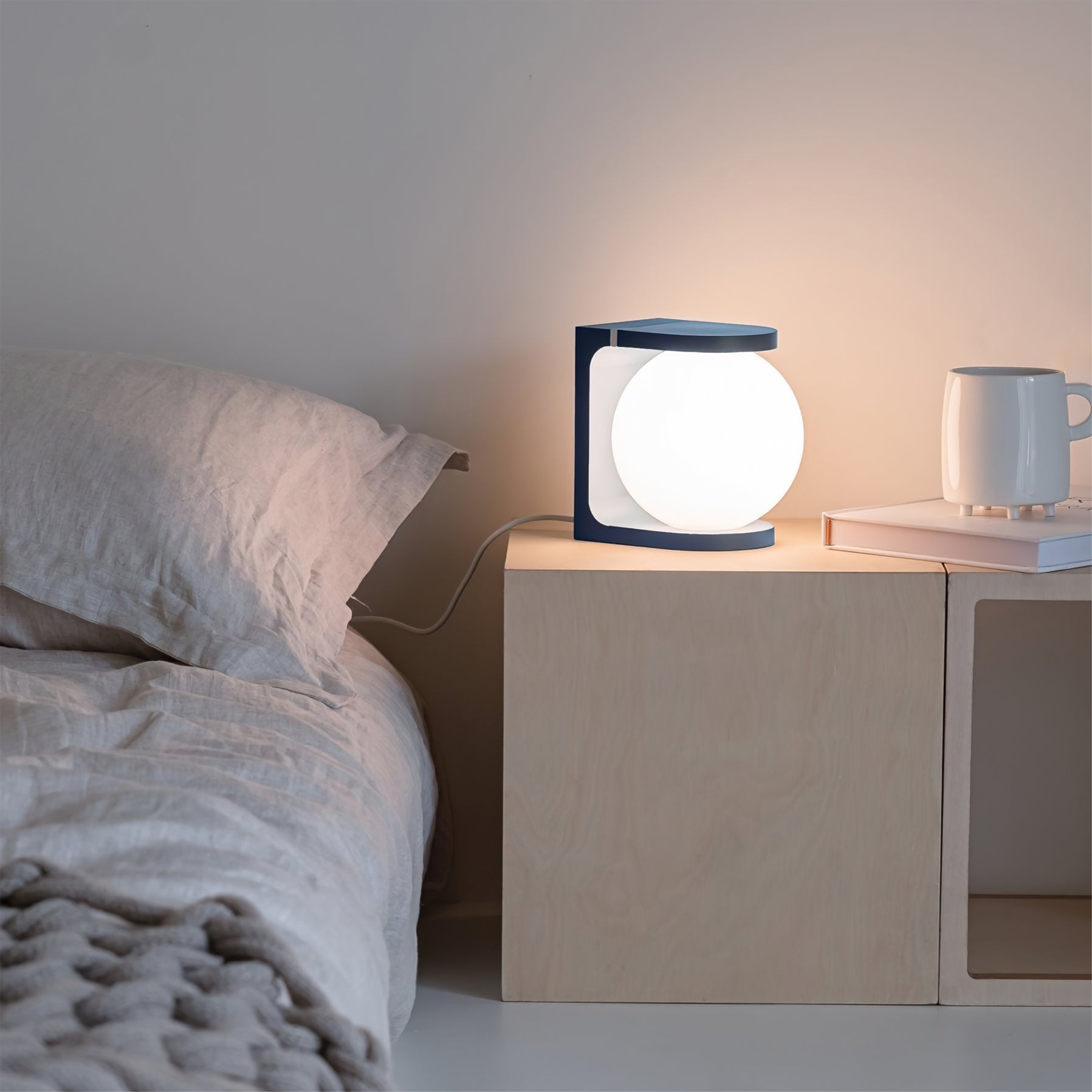 LumiCharge - Draadloze Oplaadbare LED Tafellamp met Boekensteun