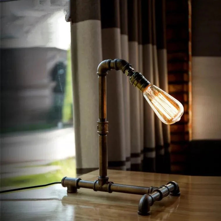 VintageLuxe - Retro Table Lamp