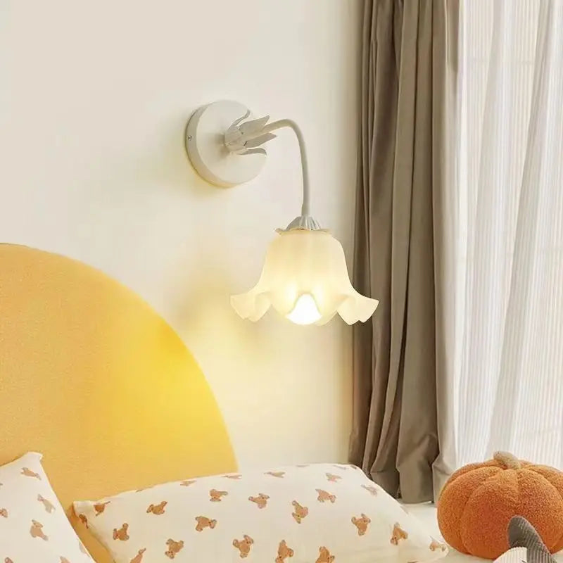 FrenchBloom - Wandlamp Slaapkamer Met Bloem Design