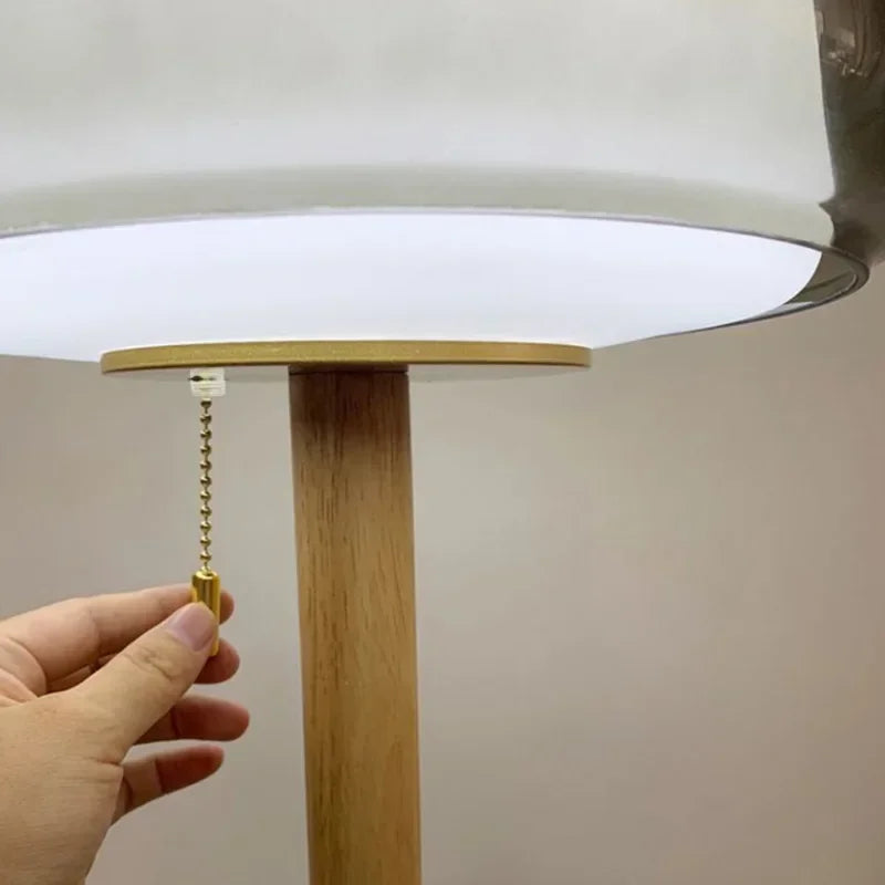LumeHaven – Nachtlamp met Houten Basis en LED-verlichting