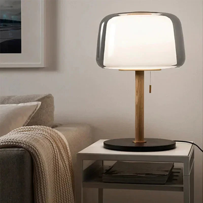 LumeHaven – Nachtlamp met Houten Basis en LED-verlichting