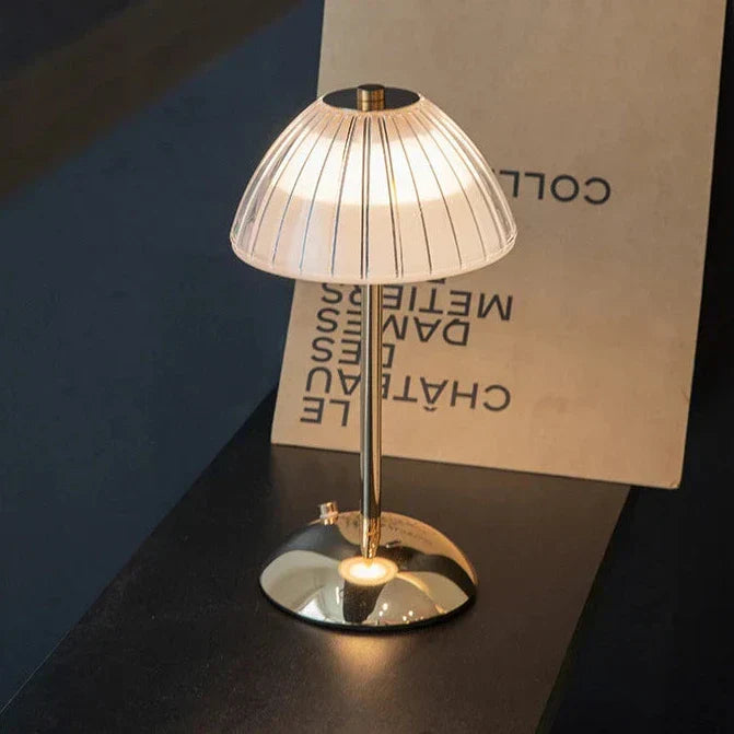 LumeLuxe – Dimbare LED Tafellamp met Scandinavisch Design & USB