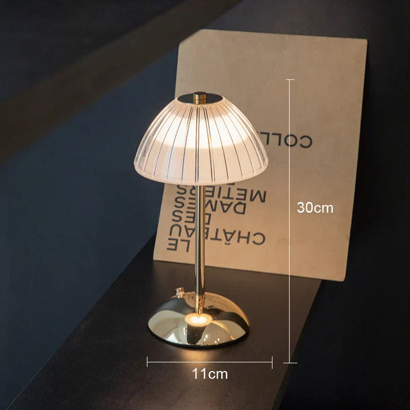 LumeLuxe – Dimbare LED Tafellamp met Scandinavisch Design & USB