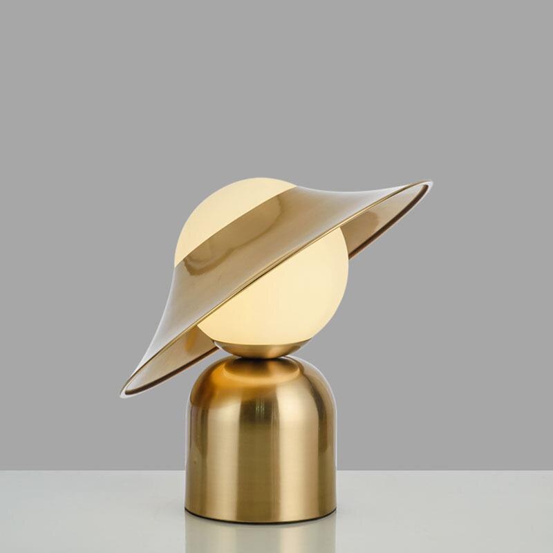 LuxeLume - Gouden Tafellamp met LED Verlichting