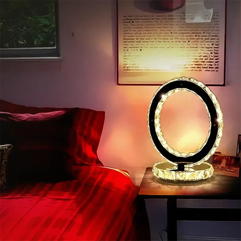 LumiCrystal - Lámpara de mesa moderna de cristal con iluminación LED | Diseño de anillo de lujo