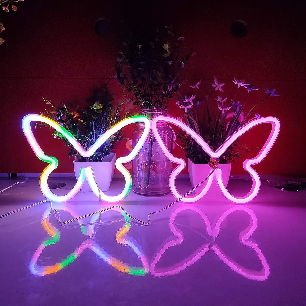 GlowWings - LED Vlinderlamp, Kleurrijke Neon Decoratie voor Kinderkamer en Slaapkamer