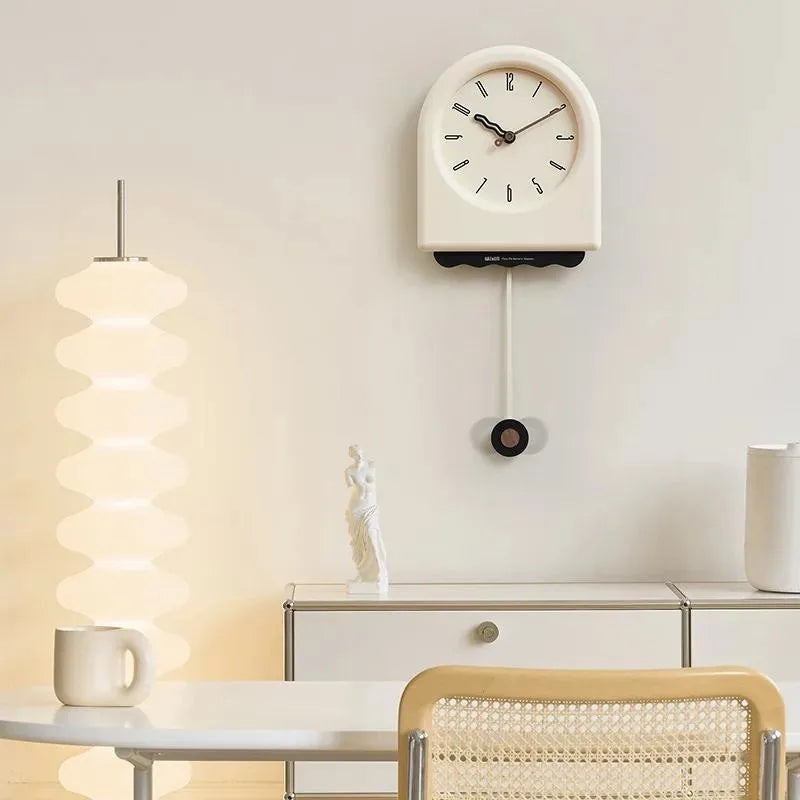 CremePendulum - Koreaanse Stijl Wandklok met Modern Design