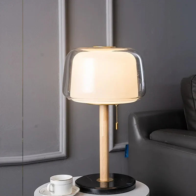 LumeHaven – Nachtlamp met Houten Basis en LED-verlichting