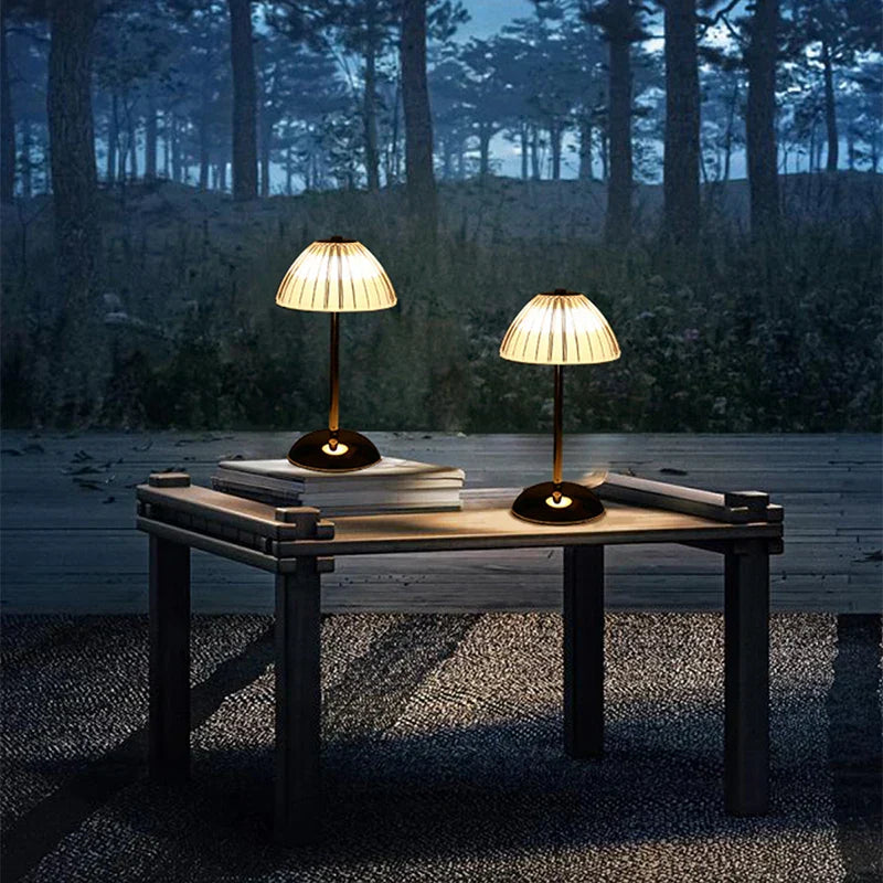 LumeLuxe – Dimbare LED Tafellamp met Scandinavisch Design & USB