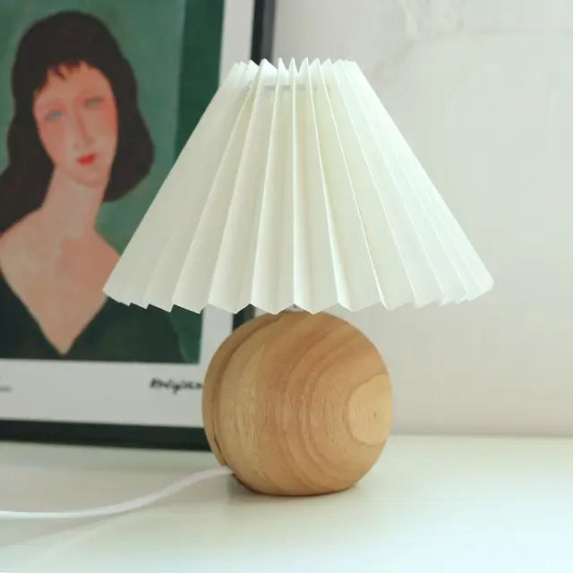 ClassicGlow - Vintage Tafellamp met Geplooide Lampenkap