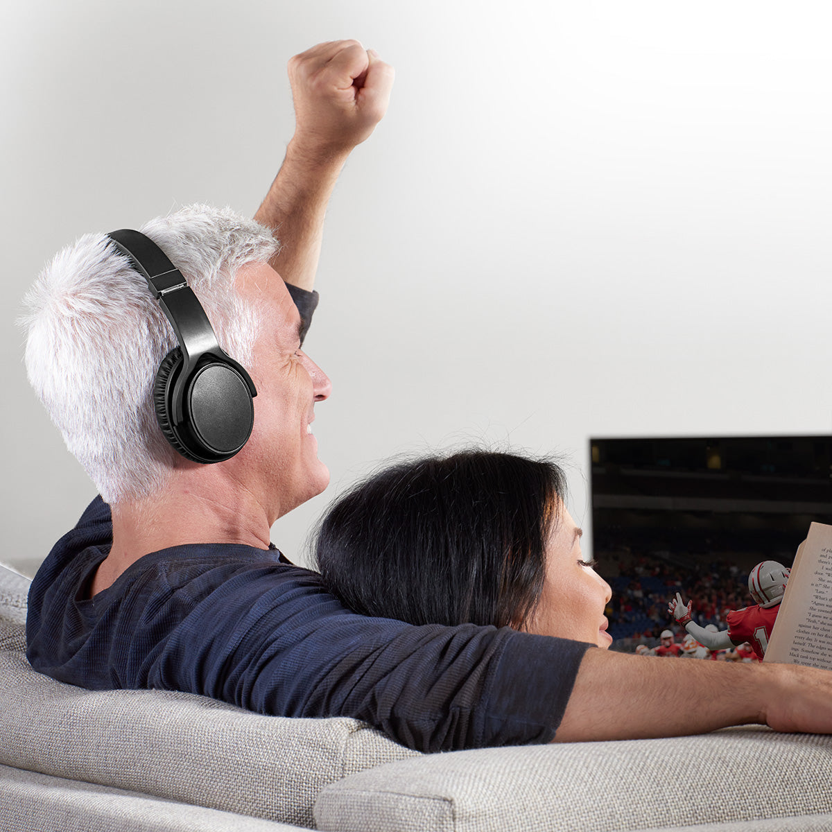 Wireless TV Headphones UHF Stereo Long Range Comfortable Design 0