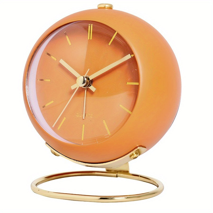 EleganceTime - Stijlvolle Quartz Wekker met Metalen Frame