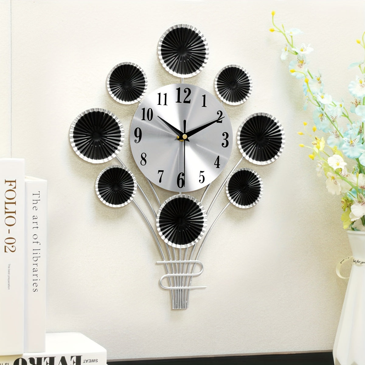 Modern Metal Silent Wall Clock - Balloon-Shaped, Decorative for Living Room and Bedroom