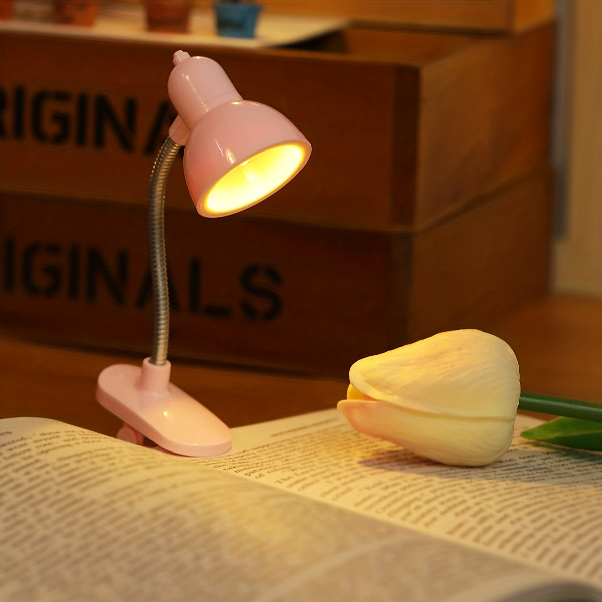MiniGlow - Draagbare Clip-On Leeslamp met Drukknopbediening