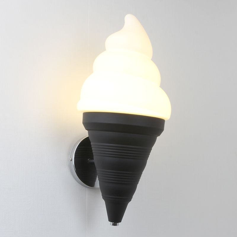 ArcticGlow – Moderne LED Wandlamp