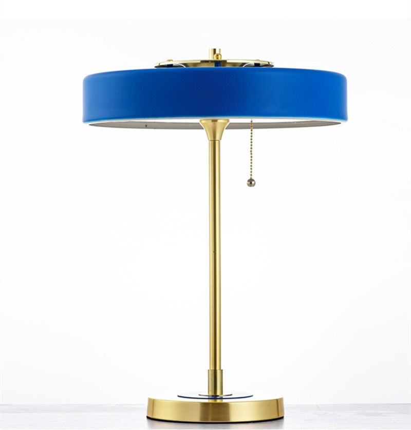 RetroGlow - Lámpara de escritorio vintage en diseño retro, lámpara de mesa de latón