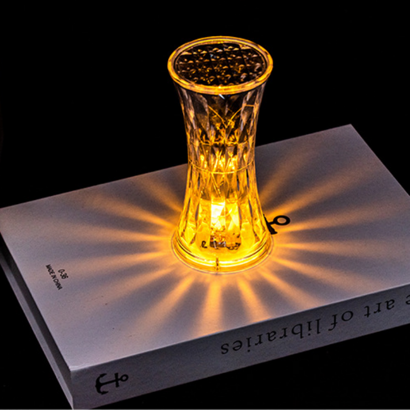 CrystalLuxe - Kristallen Tafellamp met Diamantslijping en LED Verlichting