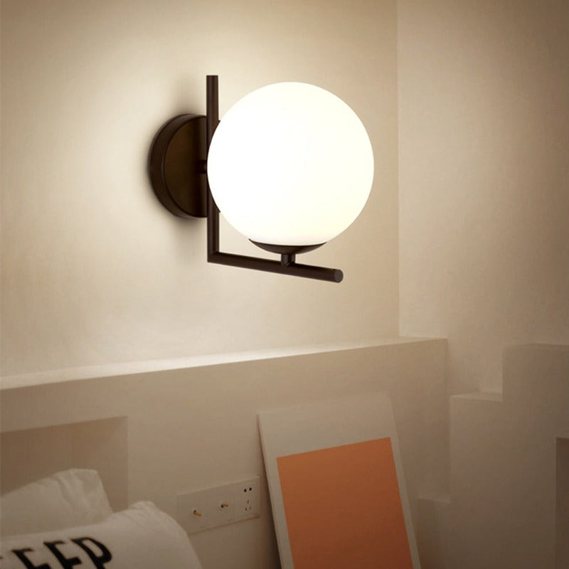 SphereGlow - Lámpara de Pared Redonda Moderna con Bola de Cristal