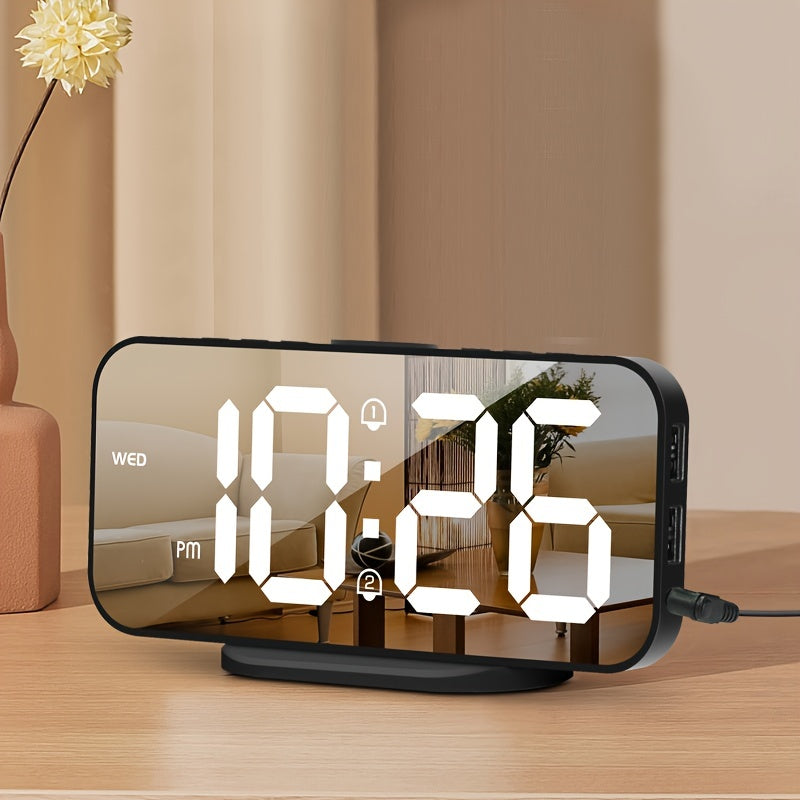 MirrorTime - Moderne LED Spiegel Wekker met USB Oplaadpoorten