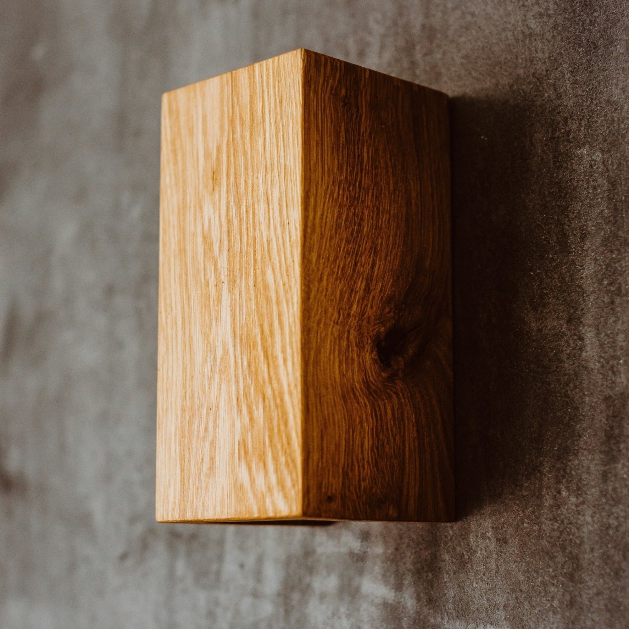 NordicGlow – Lámpara de Pared Rústica de Madera con Iluminación LED para Salón y Dormitorio